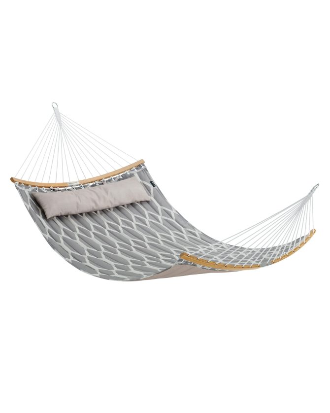 Hammock with Curved Bamboo Spreaders